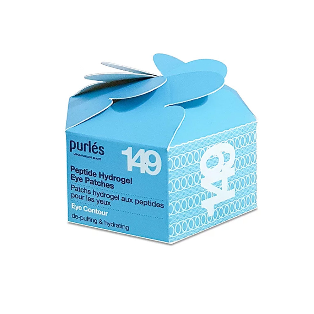 Die blaue, würfelförmige Schachtel mit der Aufschrift Purlés Eye Contour 149 Peptide Hydrogel Eye Patches ist mit weißem Text, einem blütenblattähnlichen Deckel und einem gemusterten Design versehen. Die Verpackung hebt die Augenkonturpflege von Purlés hervor.