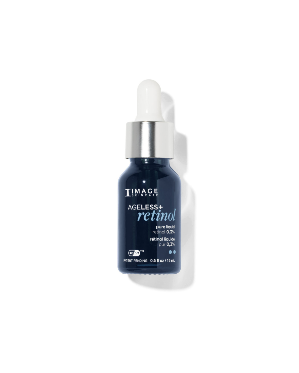 Eine dunkelblaue Tropfflasche mit einer silbernen Kappe und der Aufschrift Image Skincare AGELESS+ Pure Liquid Retinol 0,3% ist vor einem weißen Hintergrund abgebildet.
