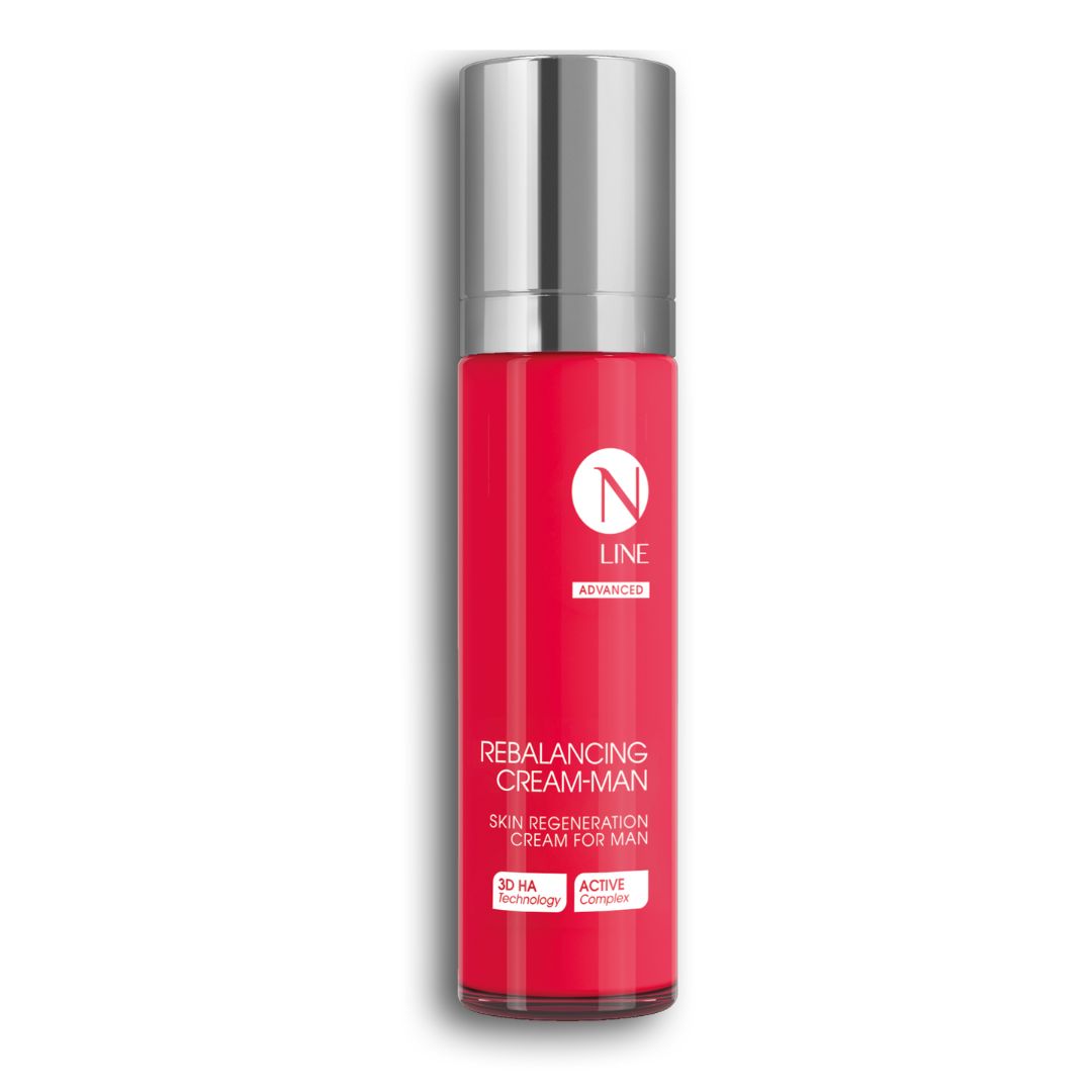 Ein roter Flakon der NEAUVIA NLINE Rebalancing Cream MAN mit einer silbernen Kappe, beschriftet mit Hautregeneration und Aktivkomplex, steht aufrecht vor einem weißen Hintergrund.