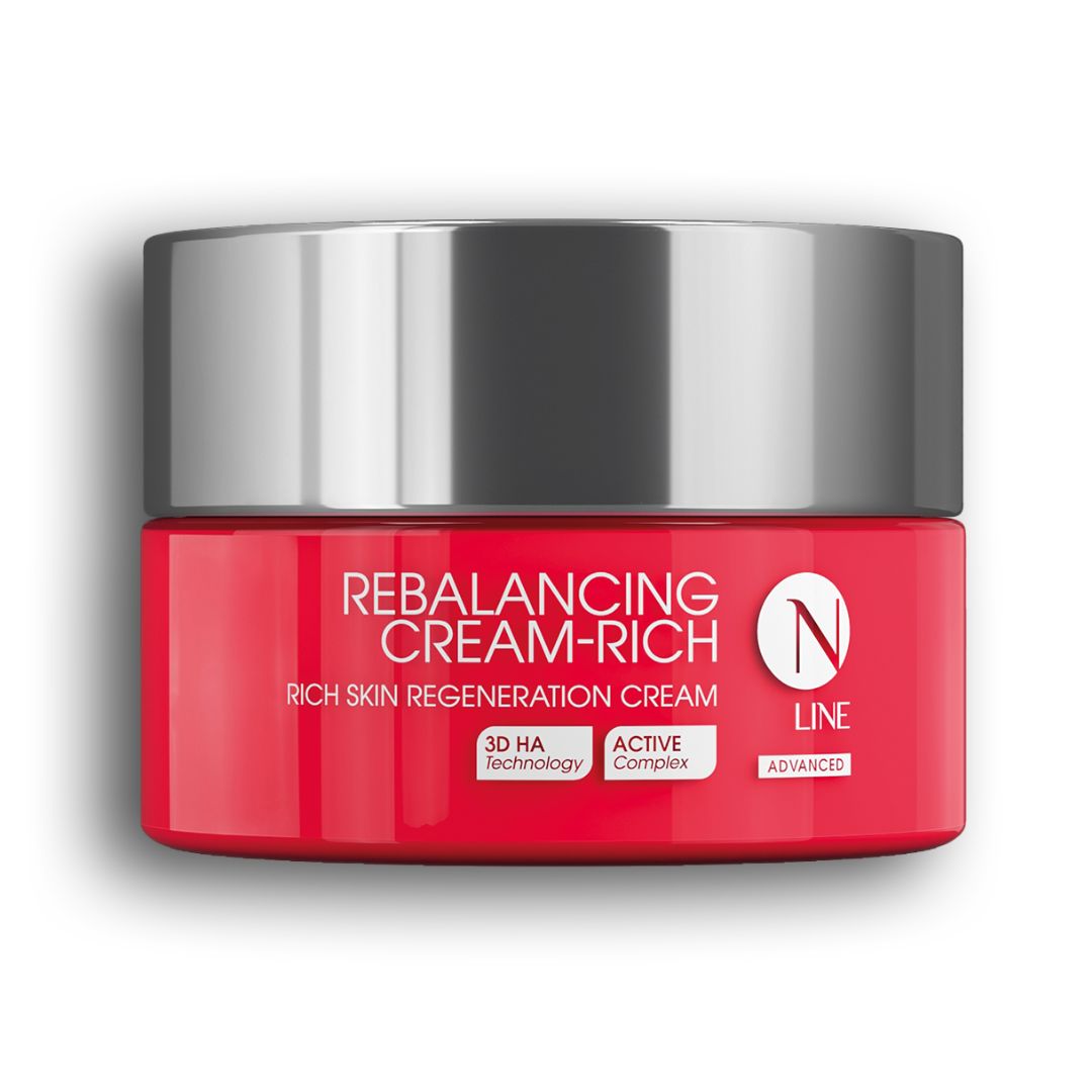 Ein roter Tiegel der NEAUVIA NLINE Rebalancing Cream Rich mit silbernem Deckel, auf dessen Vorderseite 3D HA Technology, Active Complex und N Line Advanced abgebildet sind.