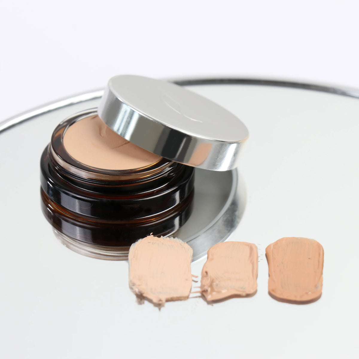 ESSE H Concealer